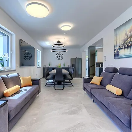 Ventus By Interhome Vila Pula