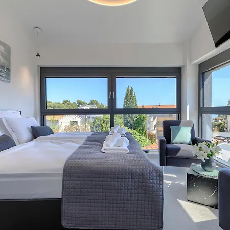 Ventus By Interhome Vila Pula